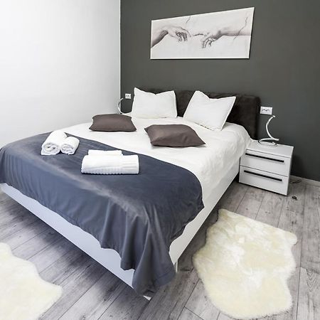 Cristopher Apartament Szászbuda Kültér fotó